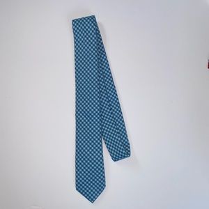 Vineyard Vines plaid tie